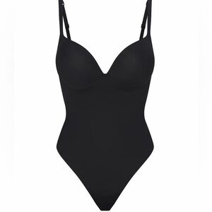 Skims ultimate body 
PUSH-UP THONG BODYSUIT S M